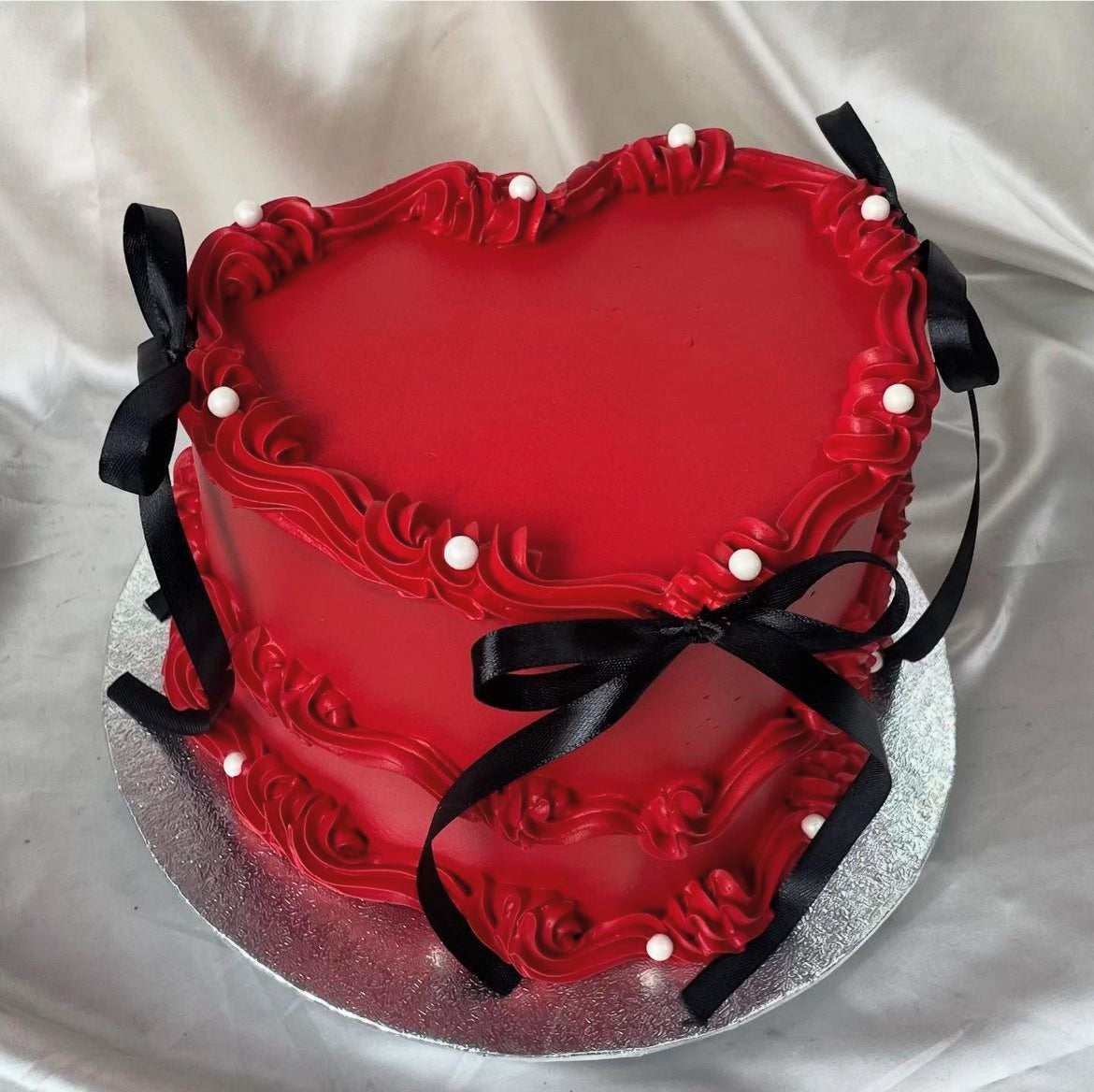 Red Heart With Ribbons π
