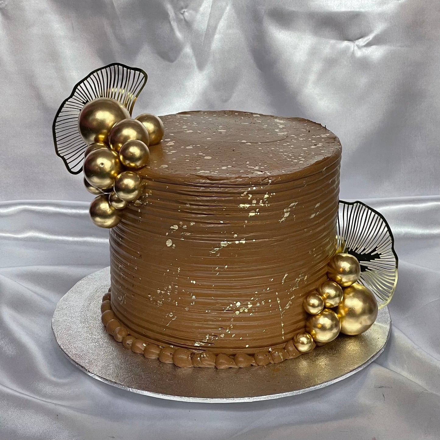 Brown & Gold Manly Cake🤎