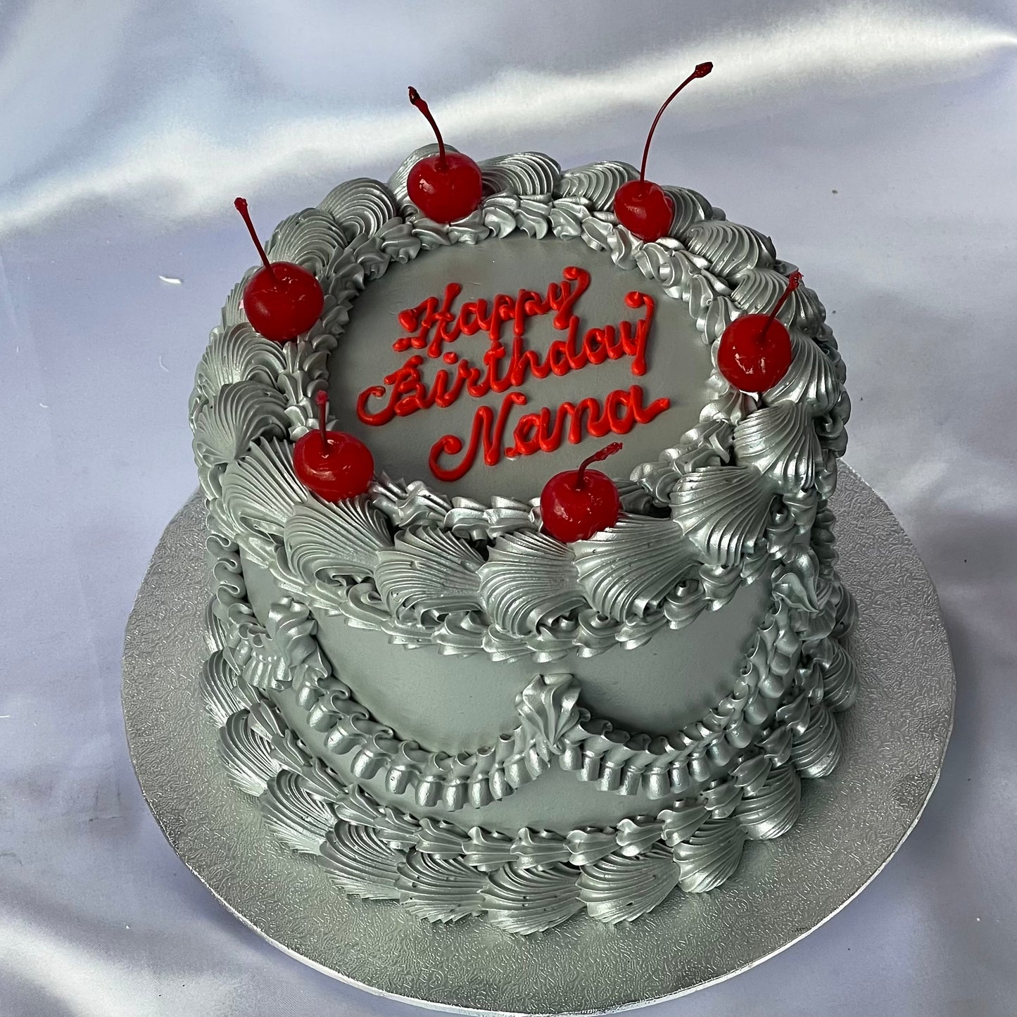 Silver Round Cake